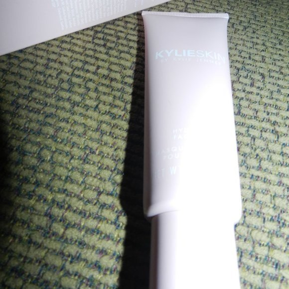 Kylie Cosmetics Kylie Skin Hydrating Face Mask 3 oz NWT! - Picture 8 of 12